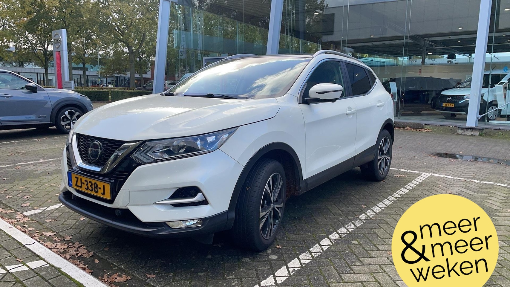 Nissan Qashqai - 1.2 N-Connecta Trekhaak, Panoramadak, Nav, Cruise, Airco, 4 Camera - AutoWereld.nl