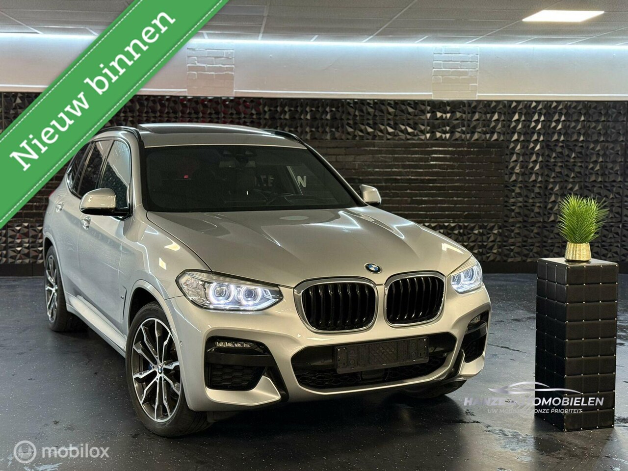 BMW X3 - xDrive30e High Executive M-sport HUD PANO - AutoWereld.nl