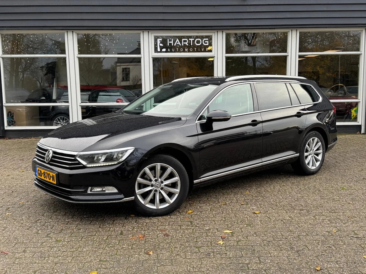 Volkswagen Passat Variant - 1.6 TDI Highline | clima | navi | pano | PDC | trekhaak | - AutoWereld.nl