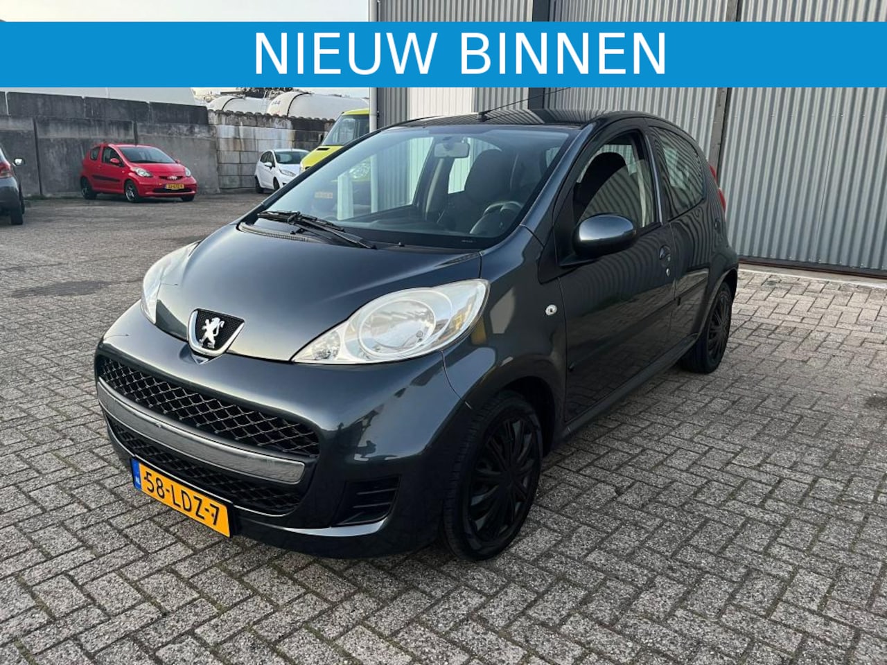 Peugeot 107 - 1.0 12V 5DR 2010 AIRCO Nette auto! - AutoWereld.nl