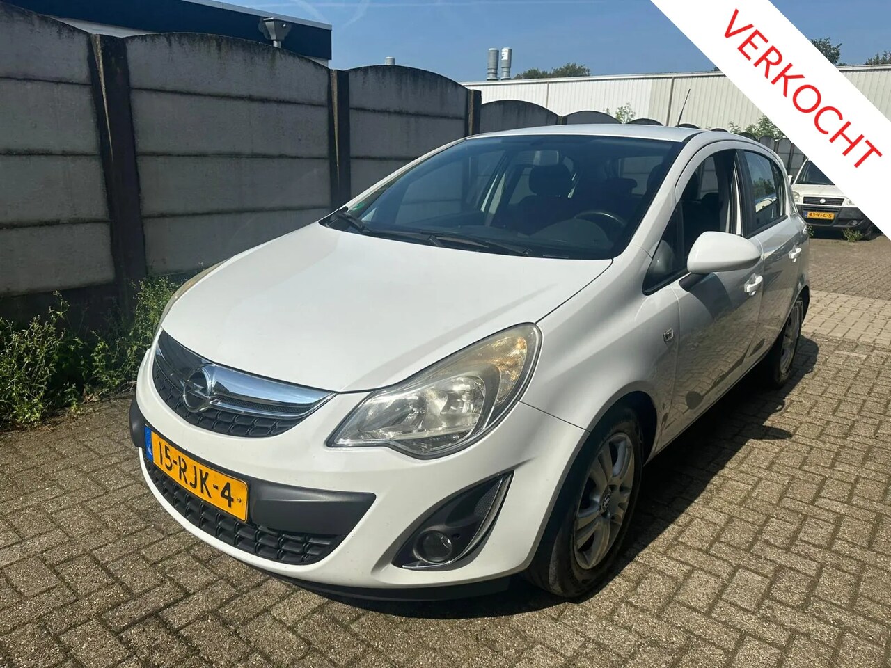 Opel Corsa - 1.3 CDTi 70 KW 5 DRS 2011AIRCO/NAVI/ LM VELGEN! - AutoWereld.nl