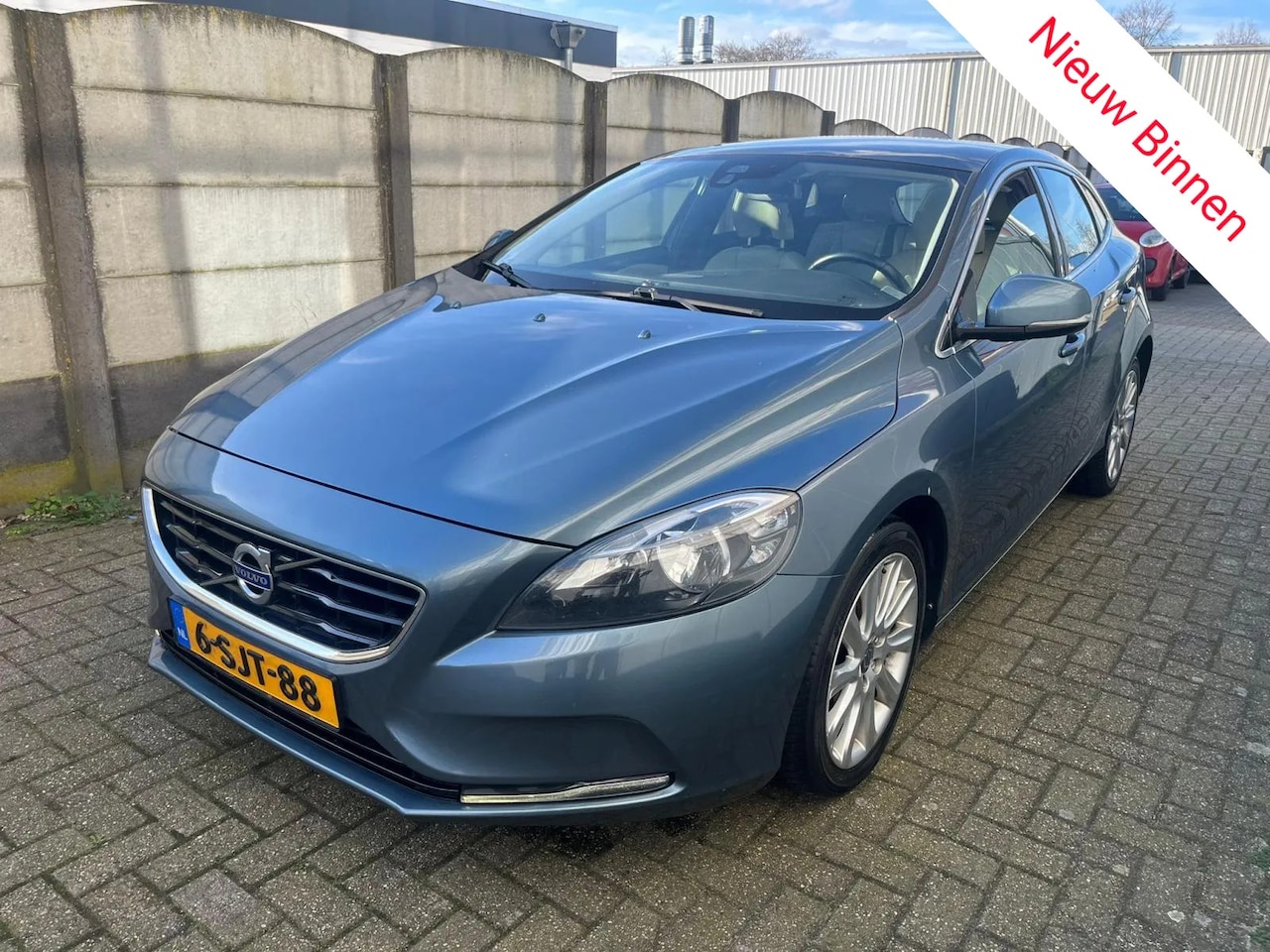 Volvo V40 - D2 1.6 2013 Summum CLIMA/PANO/ LEDER/ LM VELGEN! - AutoWereld.nl