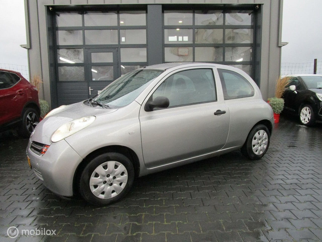 Nissan Micra - 1.2 Visia Automaat Airco Trekhaak 2e Eig - AutoWereld.nl