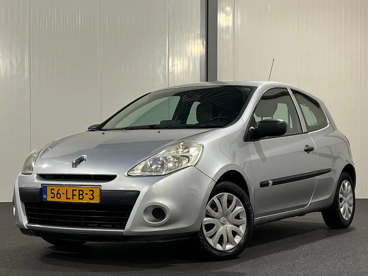 Renault Clio - NAP airco navigatie ] 1.2 Special Line - AutoWereld.nl