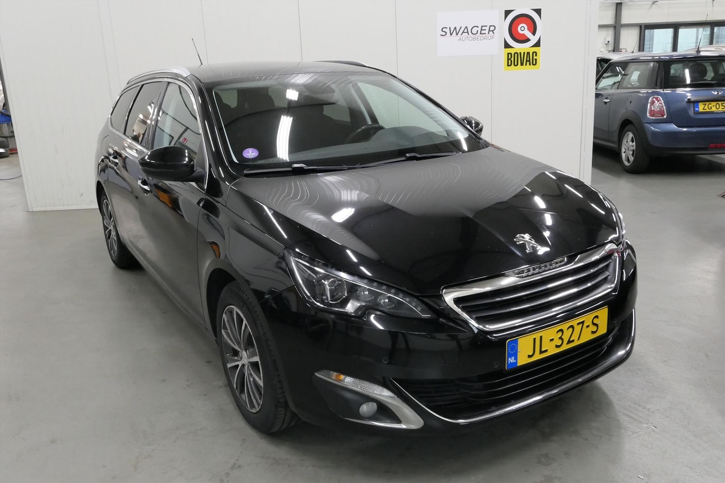 Peugeot 308 SW - 1.2 PureTech Allure 1.2 PureTech 130pk Allure (Goed onderhouden&Trekhaak) - AutoWereld.nl