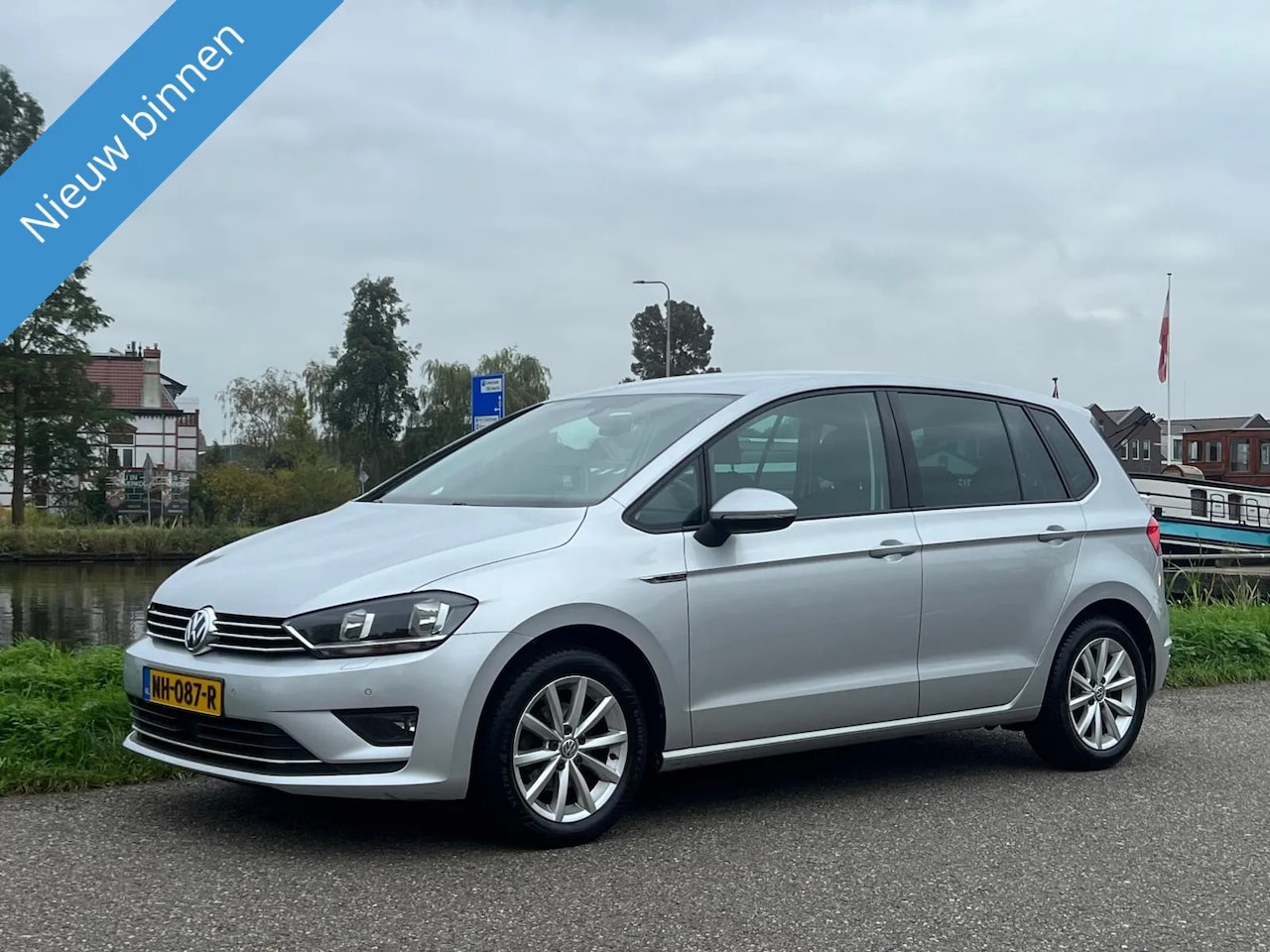 Volkswagen Golf Sportsvan - 1.2 TSI - AutoWereld.nl