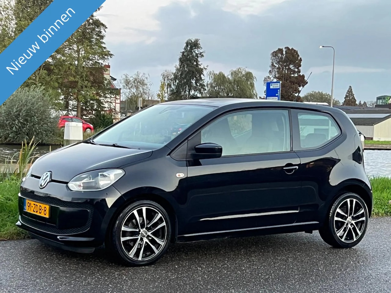 Volkswagen Up! - 1.0 move up! 1.0 75PK move up! - AutoWereld.nl