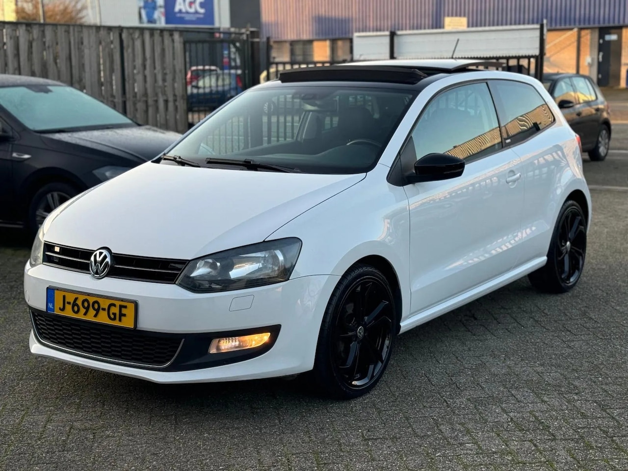 Volkswagen Polo - 1.4-16V Highline 1.4-16V Highline - AutoWereld.nl