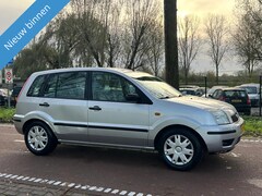 Ford Fusion - 1.4-16V Luxury AUTOMAATAIRCOAPKKOOPJE