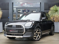 MINI Countryman - 1.5 C Favoured 170pk Navigatie/Stoelverwarming/Camera