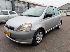 Toyota Yaris - 1.0-16V VVT-i Terra 135561KM APK TOT 18-12-2025