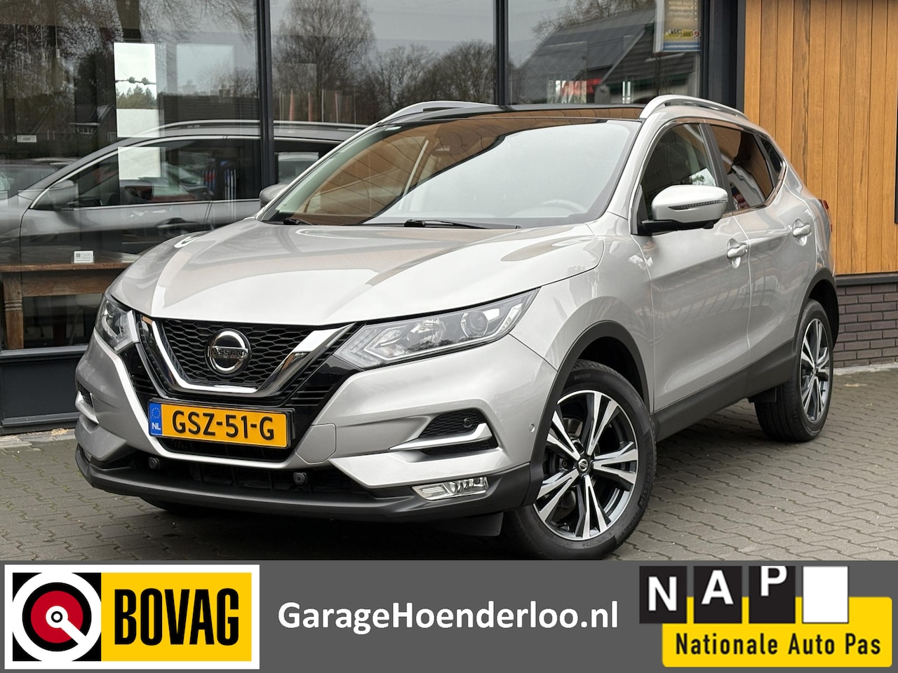 Nissan Qashqai - 1.3 DIG-T Tekna Adaptive Cruise, Panorama, 4x Camera - AutoWereld.nl