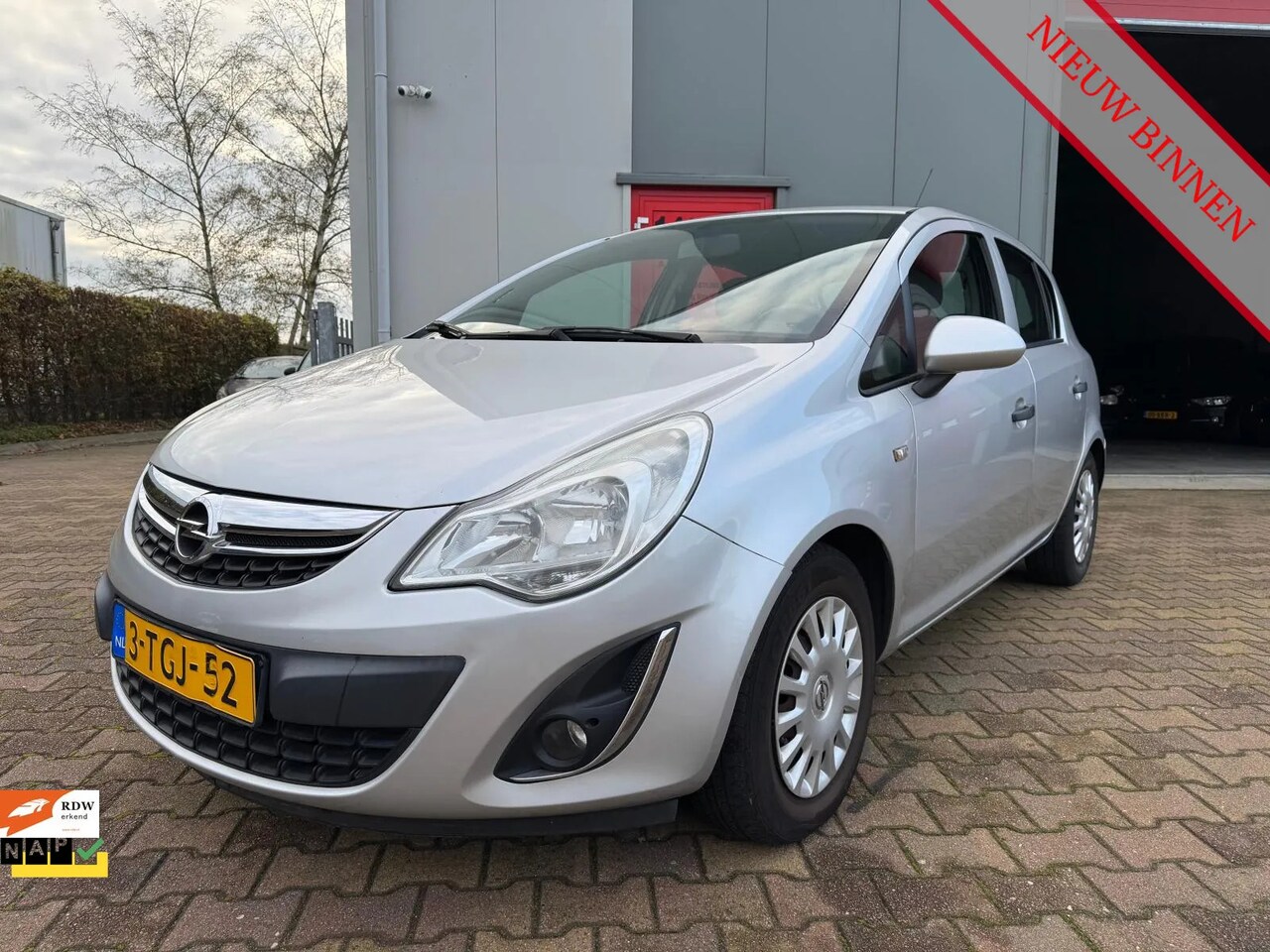 Opel Corsa - 1.2-16V Edition 1.2-16V Edition - AutoWereld.nl