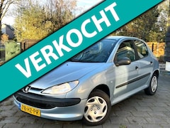 Peugeot 206 - 1.4 XR - 115.662 KM NAP - Nieuwe koppeling - Goed onderhouden