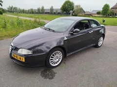 Alfa Romeo GT - 2.0 JTS Distinctive