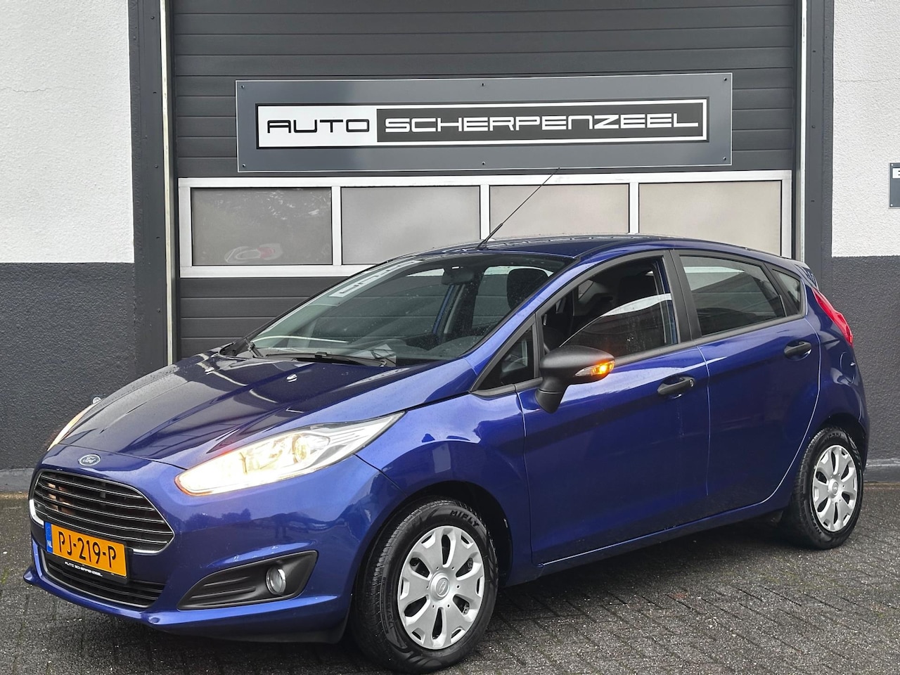 Ford Fiesta - 1.25 I AIRCO I 5-deurs I CRUISE I ZUINIG - AutoWereld.nl