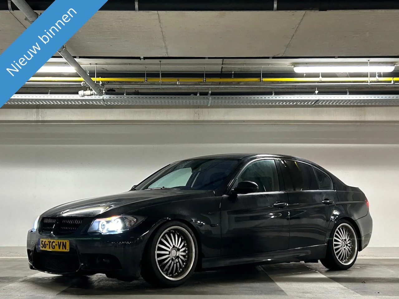 BMW 3-serie - 320i - airco - nap - Navi - cruise - apk 12/24 - AutoWereld.nl