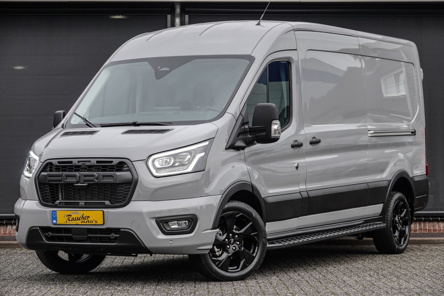 Ford Transit - L3H2 | 165Pk | 3.500kg. trekgewicht | 350 | Raptor Edition | 2x Schuifdeur | Nieuw Model | - AutoWereld.nl