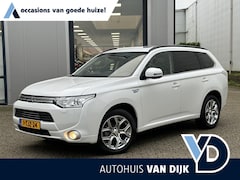 Mitsubishi Outlander - 2.0 PHEV 4WD Instyle+ | Schuifdak/Navi/Camera/Leder/Cruise Adaptief