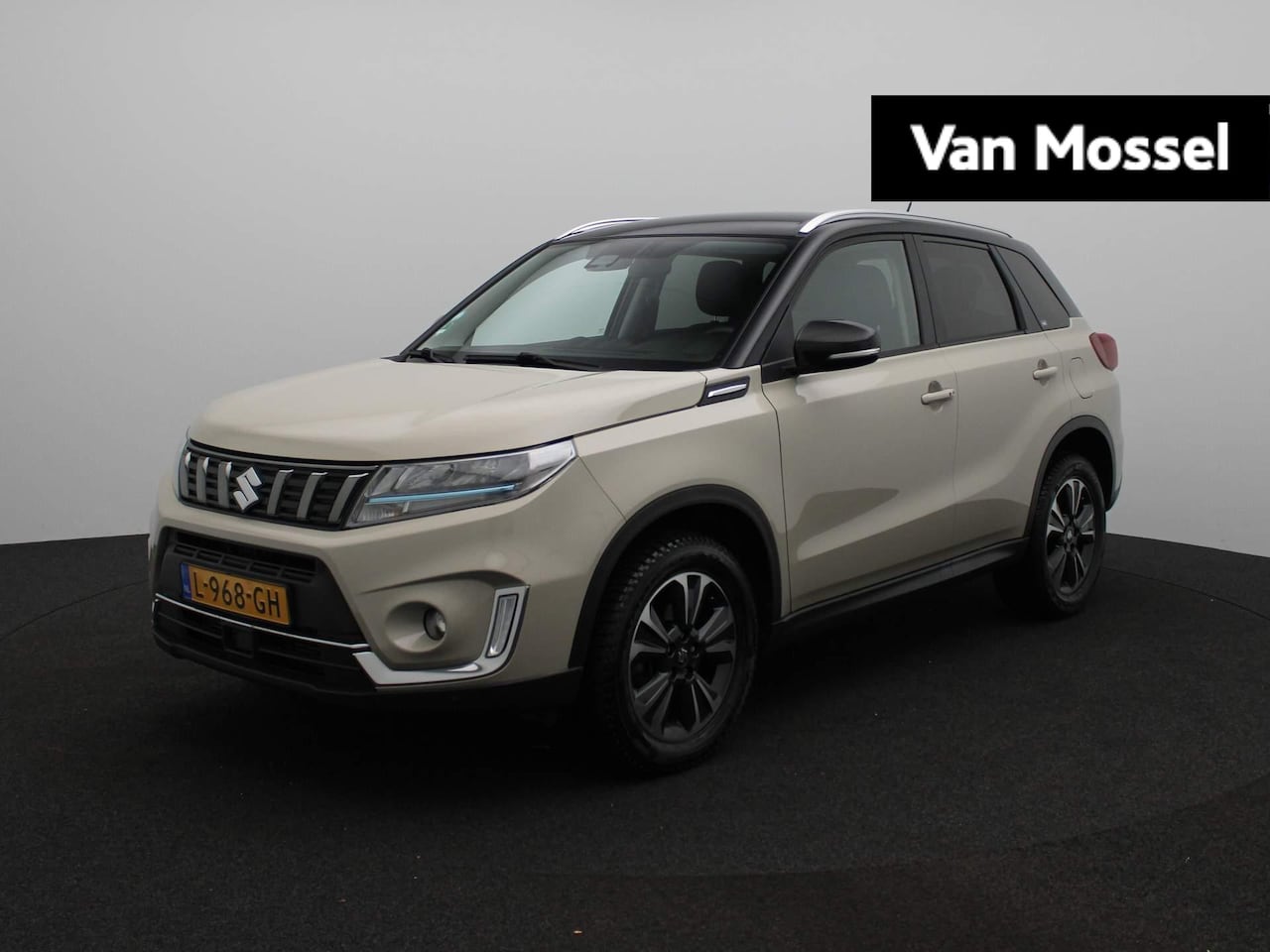 Suzuki Vitara - 1.4 Boosterjet Style Smart Hybrid | Camera | Voorstoelen verwarmd | - AutoWereld.nl