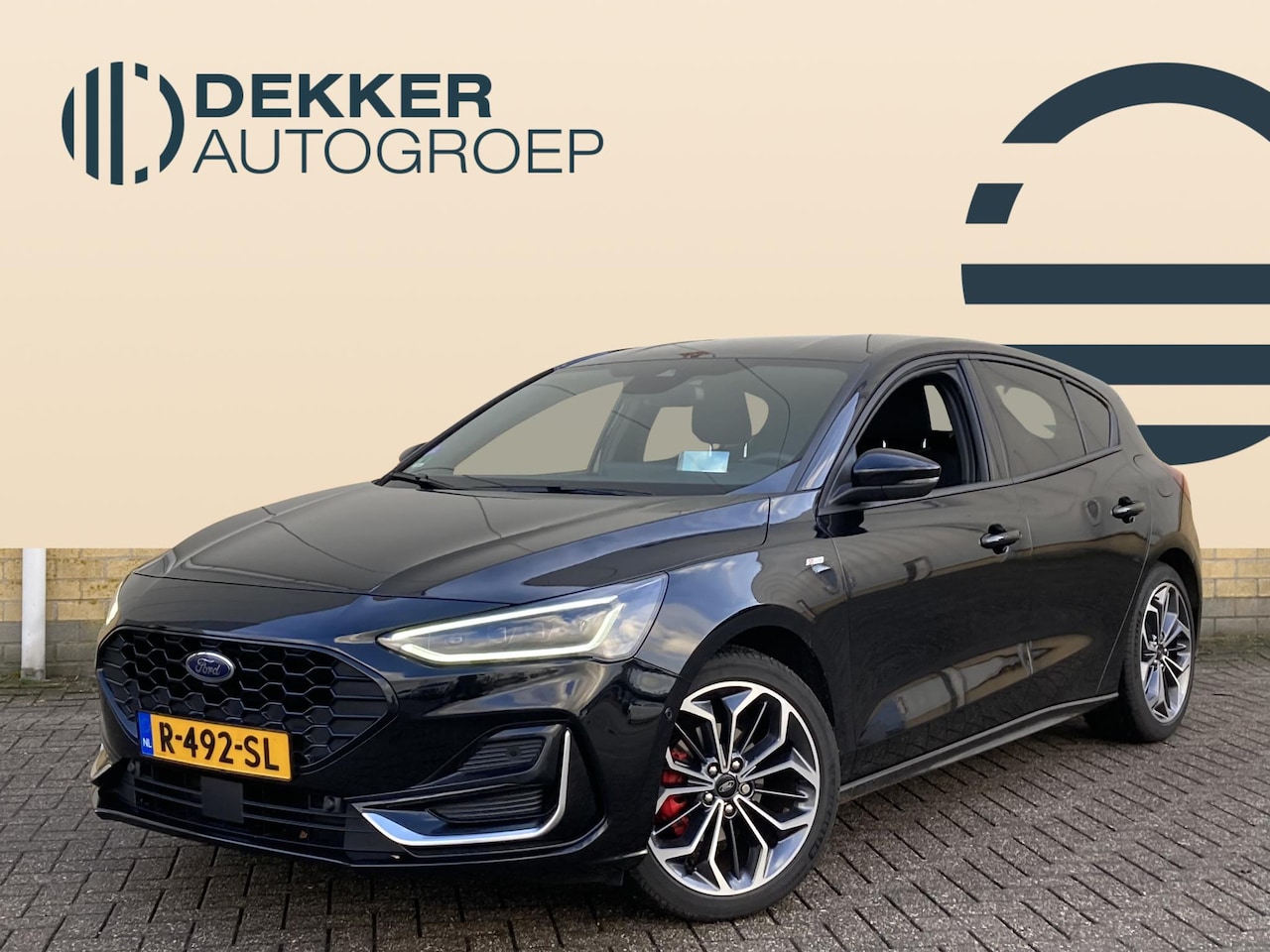 Ford Focus - 1.0 Ecob Hybrid 155pk Automaat ST Line Vignale - AutoWereld.nl