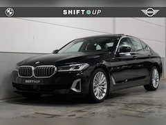 BMW 5-serie - 540i xDrive Schuifdak | CoPilot | Head Up | Elektr. Trekhaak | Meesturende achteras