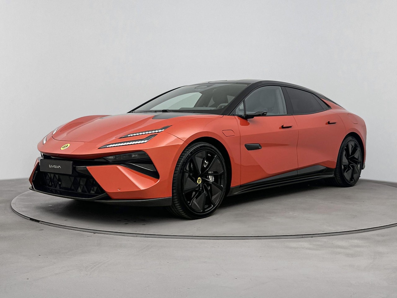 Lotus Emeya - R 102kWh/919pk | Alle carbon opties incl. dak en interieur | Keramische remmen | 22" - AutoWereld.nl