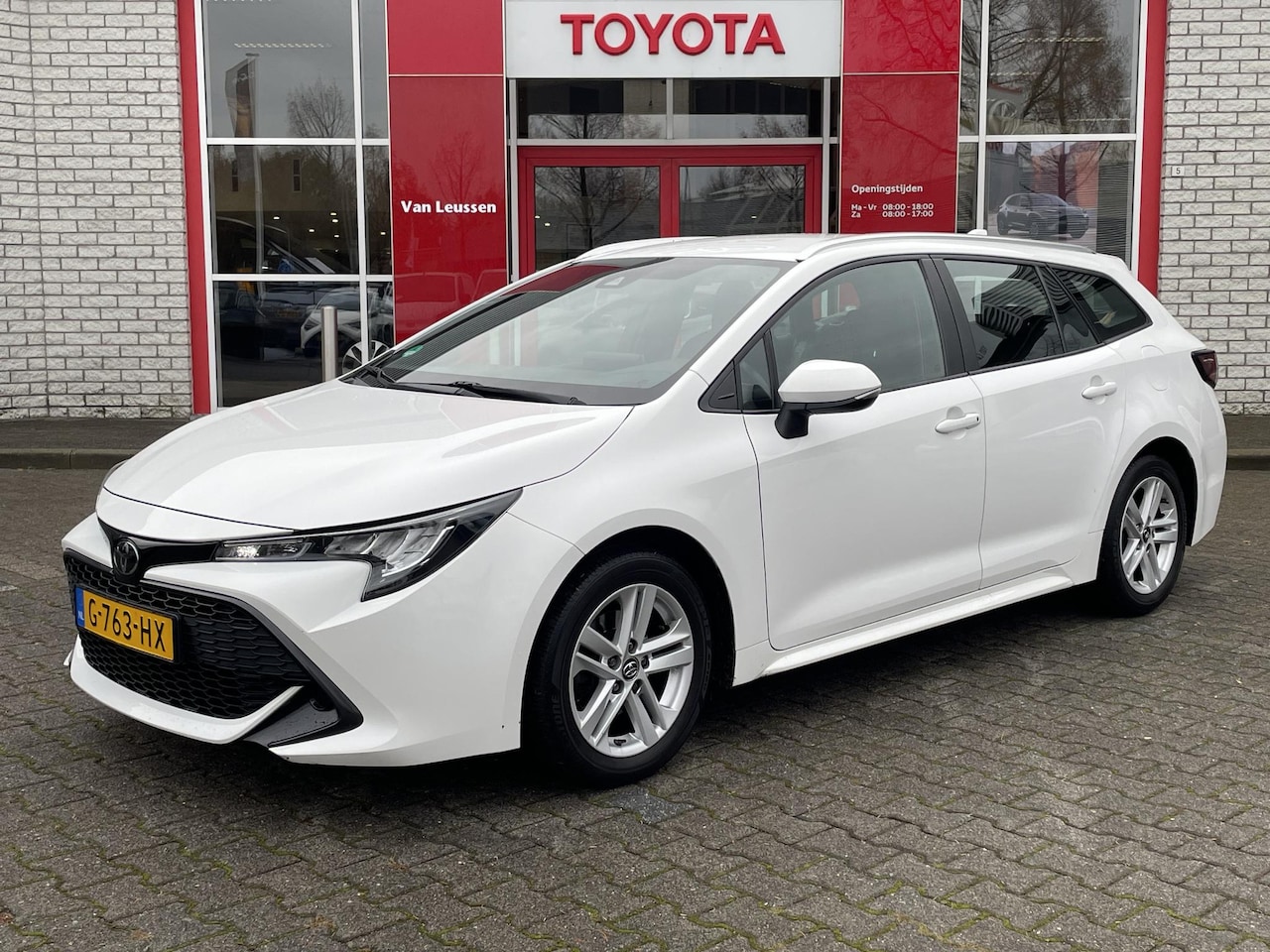 Toyota Corolla Touring Sports - 1.2 TURBO TREKHAAK 1300KG TREKGEW APPLE/ANDROID LED 16" LM-VELGEN CAMERA BLUETOOTH CLIMA A - AutoWereld.nl