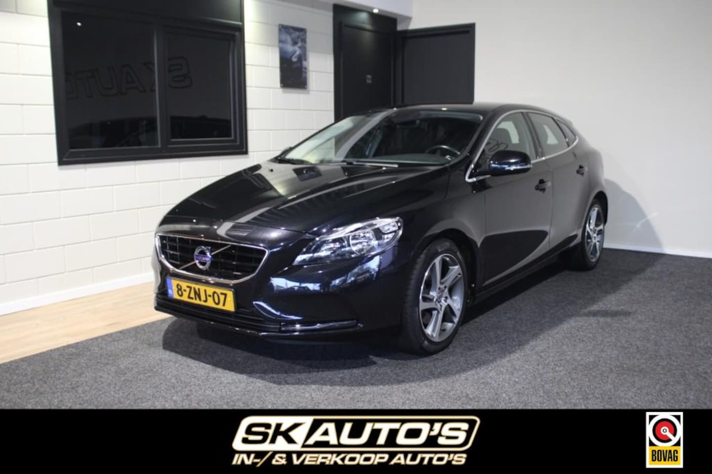 Volvo V40 - 1.6 T2 MOMENTUM CRUISE NAVI CLIMA PDC TREKHAAK NAP! ALL-IN! - AutoWereld.nl