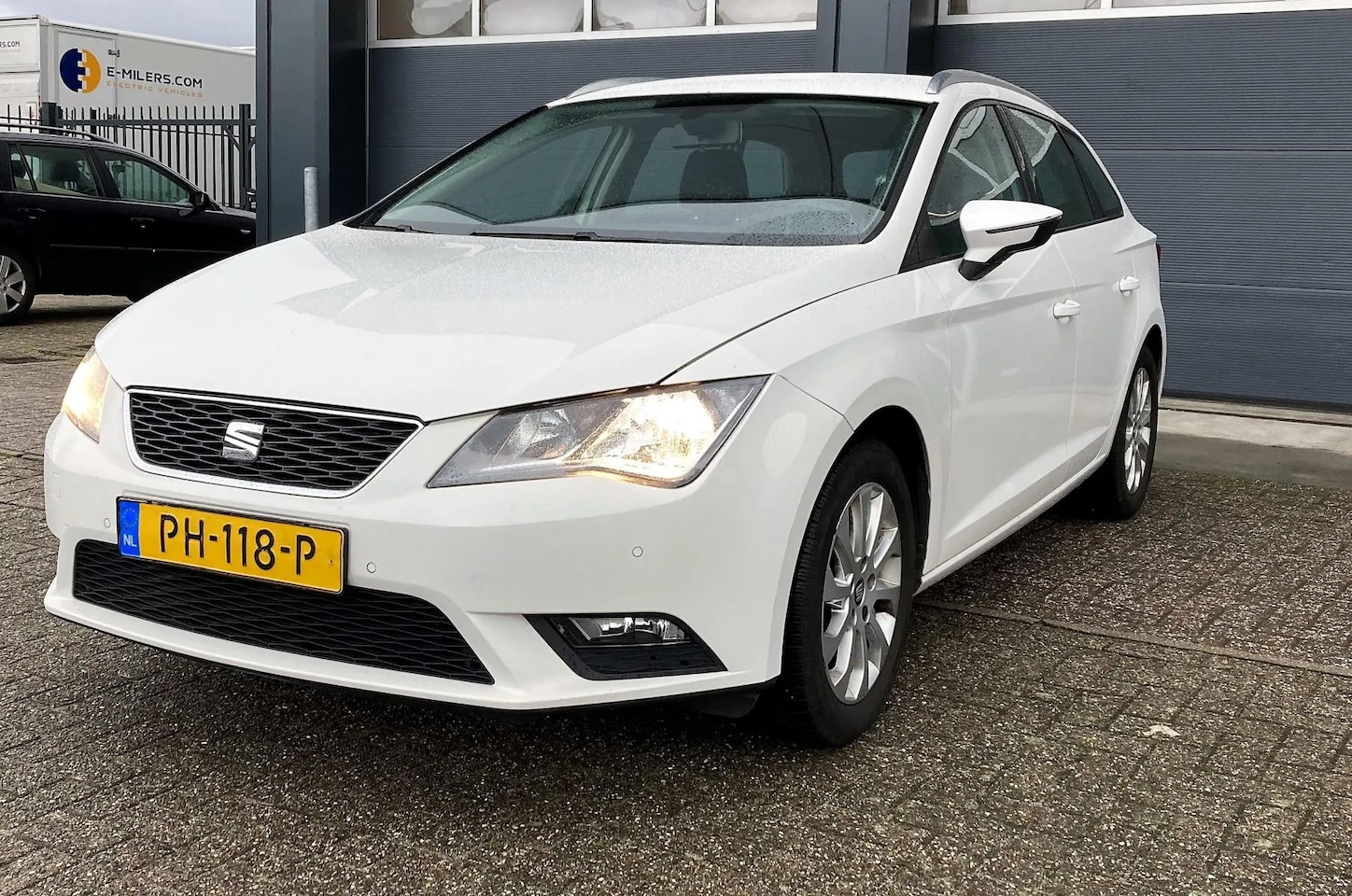 Seat Leon ST - 1.6 TDI Style 1.6 TDI Style - AutoWereld.nl