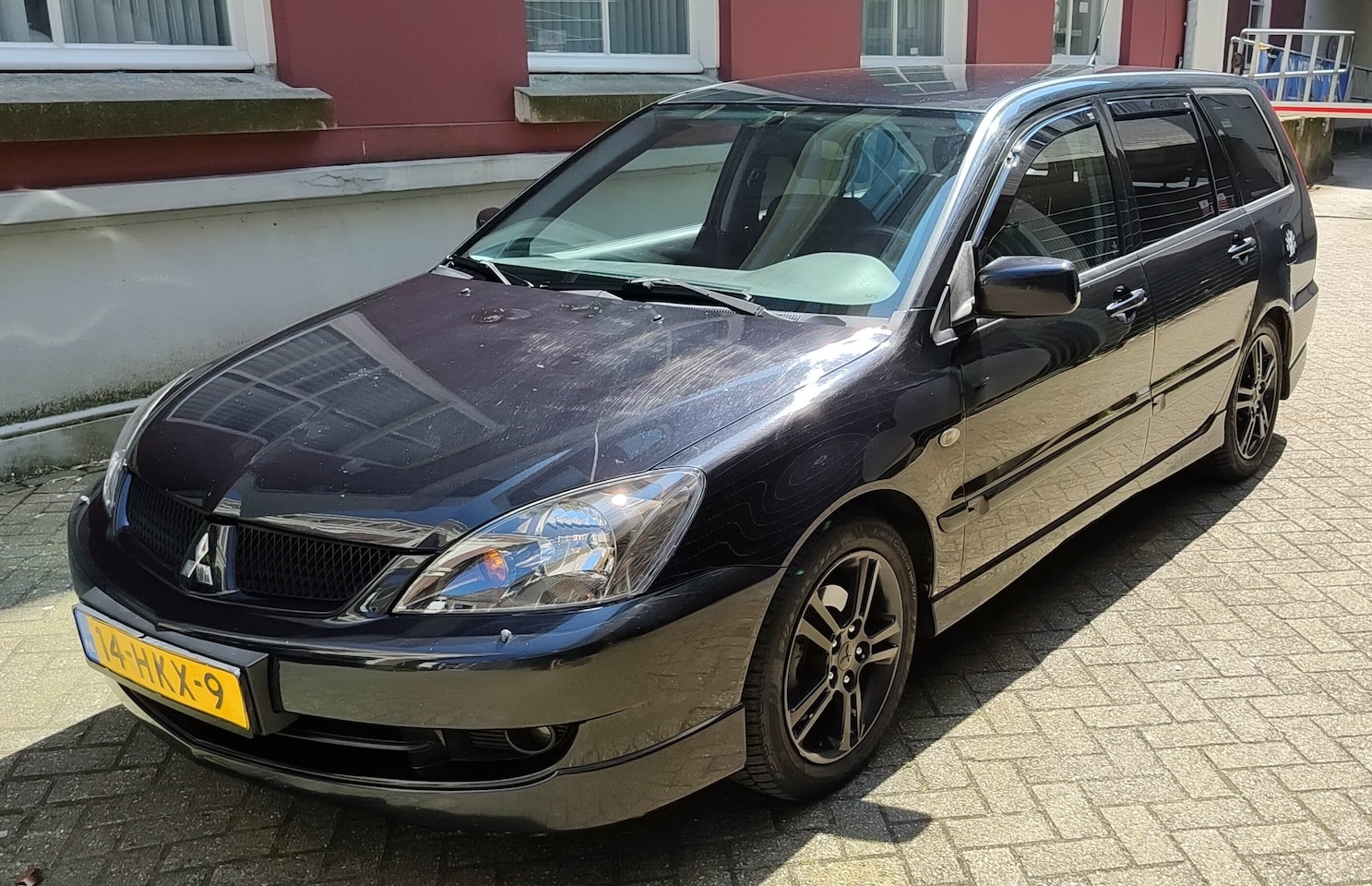 Mitsubishi Lancer Station Wagon - 2.0 Intense - AutoWereld.nl