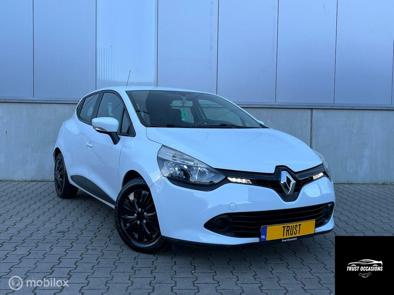 Renault Clio - 0.9 TCe Dynamique 5 DRS CRUISE CONTROL KEYLESS - AutoWereld.nl