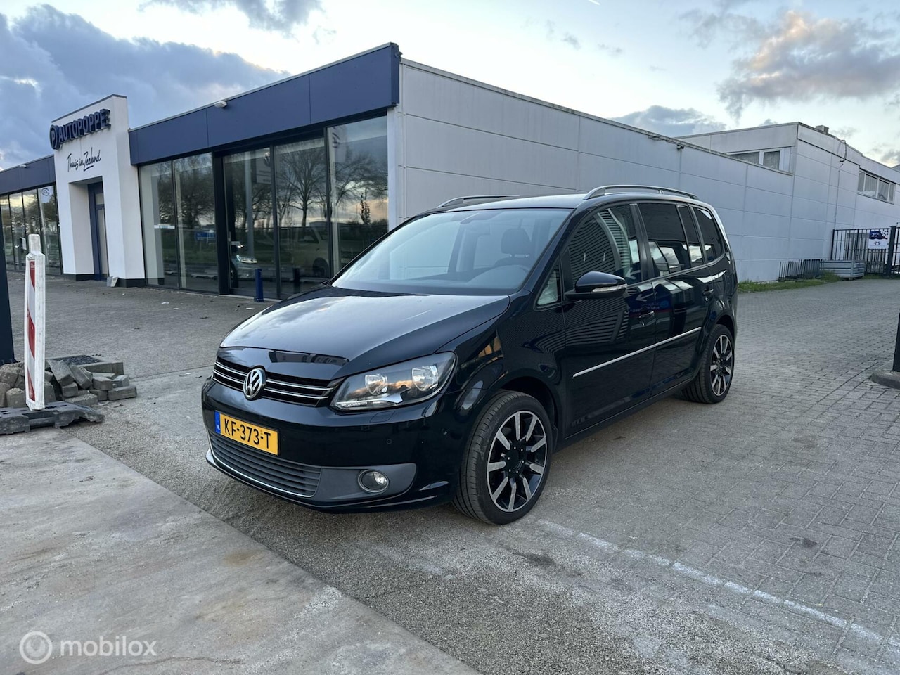 Volkswagen Touran - 1.4 TSI Trendline Navi Clima pdc Cruise - AutoWereld.nl