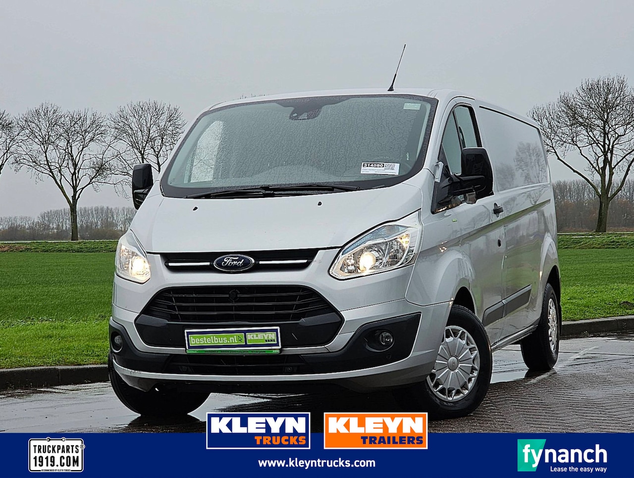 Ford Transit Custom - l2h1 airco trekhaak! - AutoWereld.nl