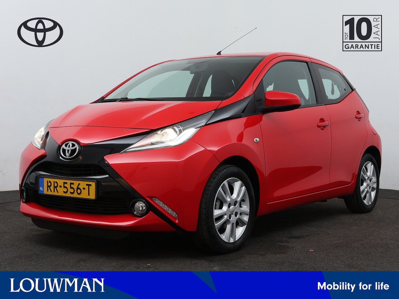 Toyota Aygo - 1.0 VVT-i x-play Limited | Navigatie | Climate Control | Camera | LM Velgen | - AutoWereld.nl