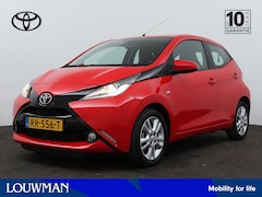 Toyota Aygo - 1.0 VVT-i x-play Limited | Navigatie | Climate Control | Camera | LM Velgen |