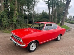 Opel Kadett - Kiemen Coupé