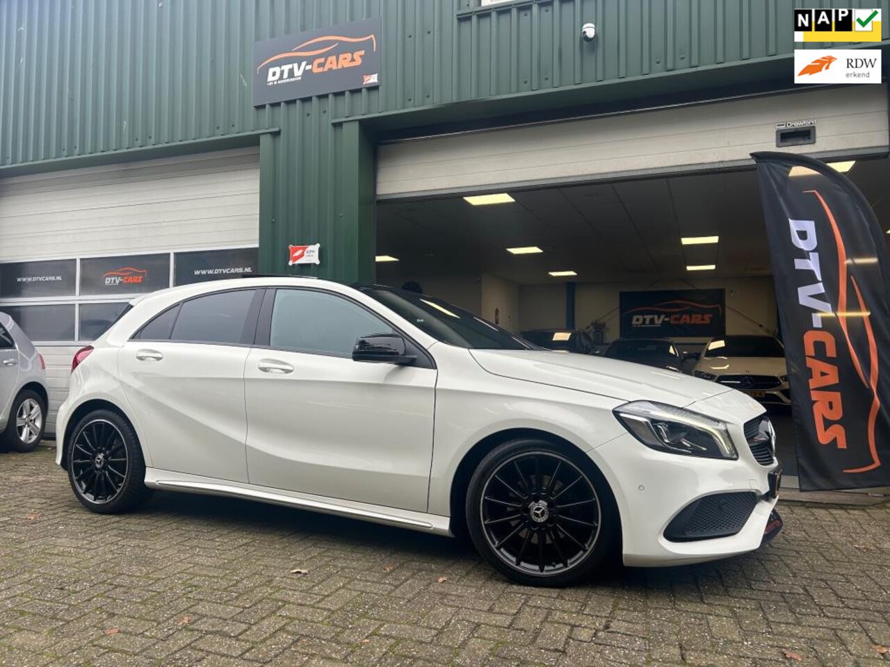 Mercedes-Benz A-klasse - 200 Motorsport Edition Amg Pano sfeer - AutoWereld.nl