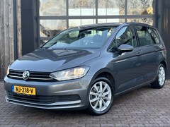 Volkswagen Touran - 1.2 TSI Comfortline 7p. | Clima | Trekhaak | Navi | Stoelverwarming | PDC | LMV |