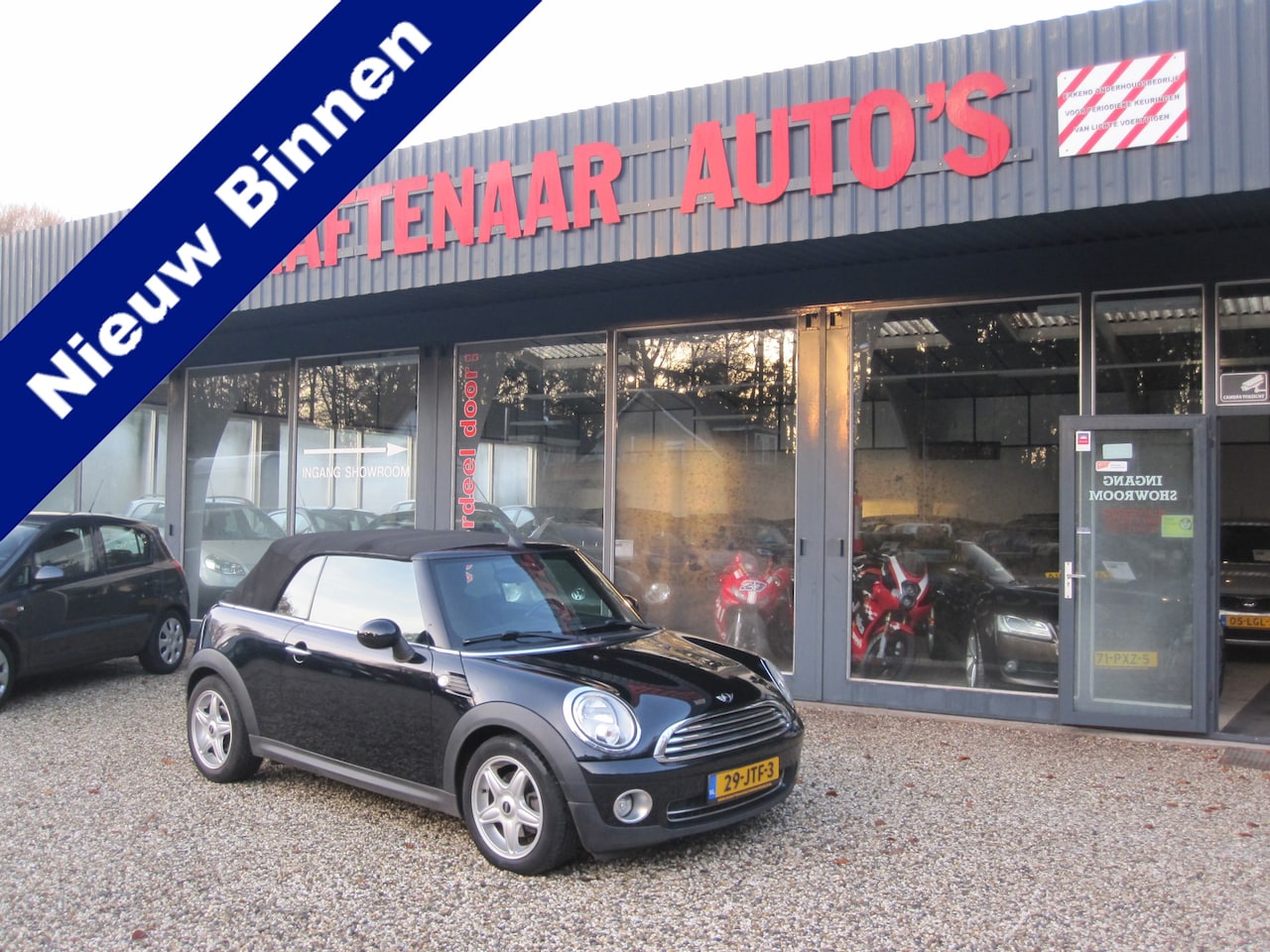 MINI Cabrio - Mini 1.6 Cooper Chili zeer mooi nederlandse auto geen import - AutoWereld.nl