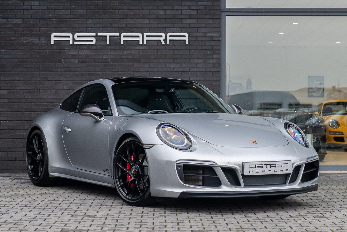 Porsche 911 - 3.0 Carrera GTS | Lightweight - AutoWereld.nl