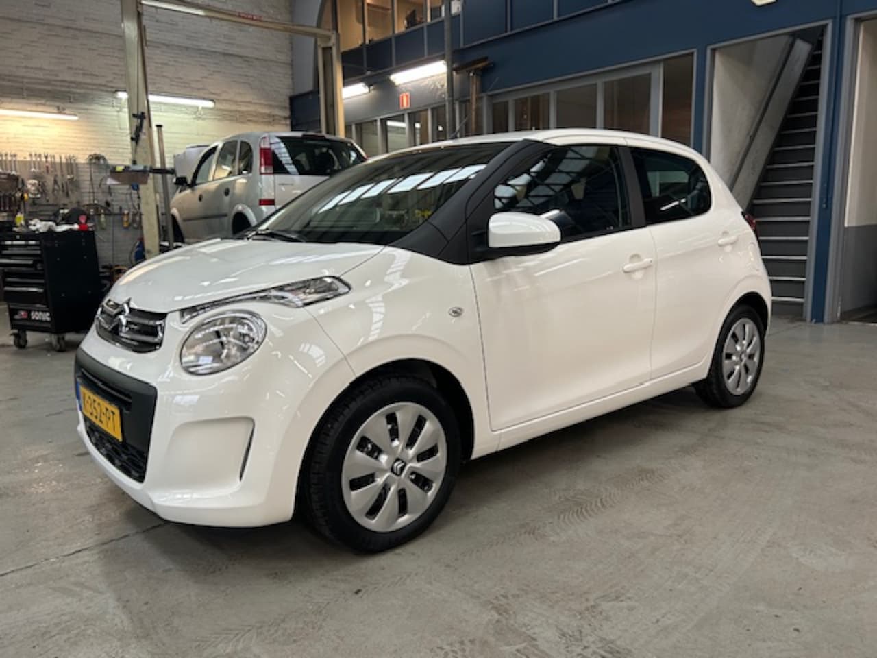 Citroën C1 - 1.0 VTi 72PK 5D Feel | Airco | Bluetooth | Elektr. ramen | NAP | Rijklaar prijs! - AutoWereld.nl