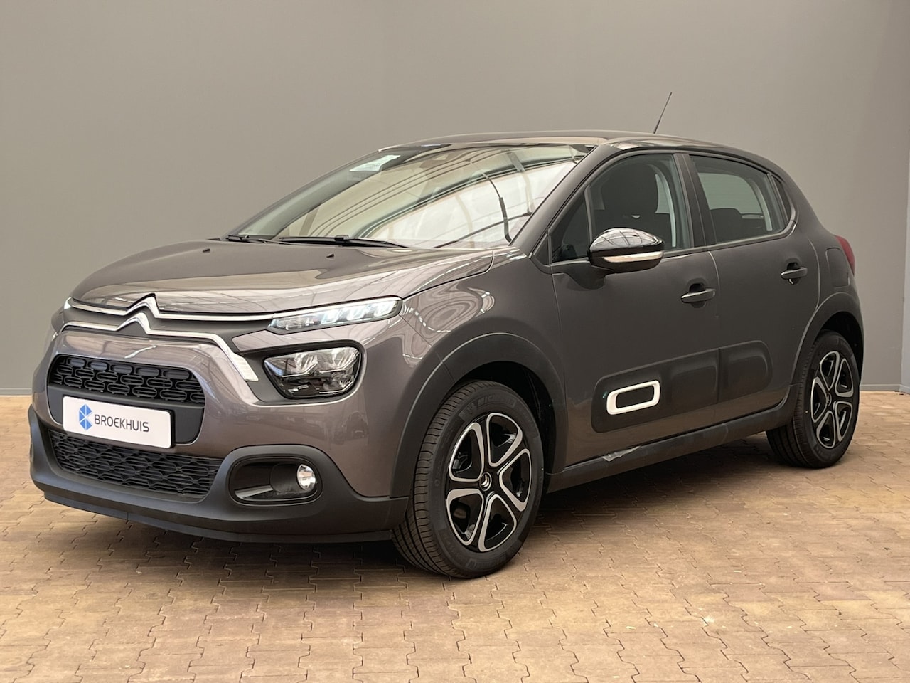 Citroën C3 - 1.2 82 pk S&S Plus | € 4.154,- Voorraad Voordeel | Navigatie | DAB+ | Parkeersensoren | Cr - AutoWereld.nl