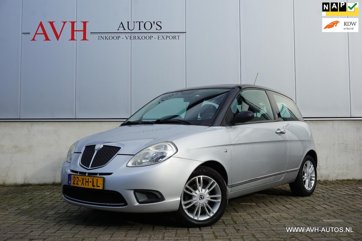 Lancia Y(psilon) - Ypsilon 1.4-16V Oro - AutoWereld.nl