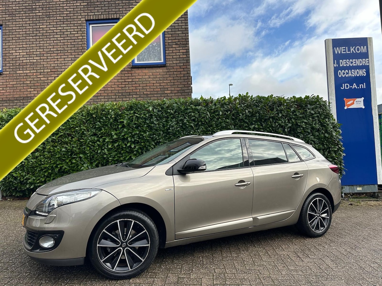 Renault Mégane Estate - 2.0 Bose Climate C, Cruise C, Navigatie, Camera!!!! - AutoWereld.nl