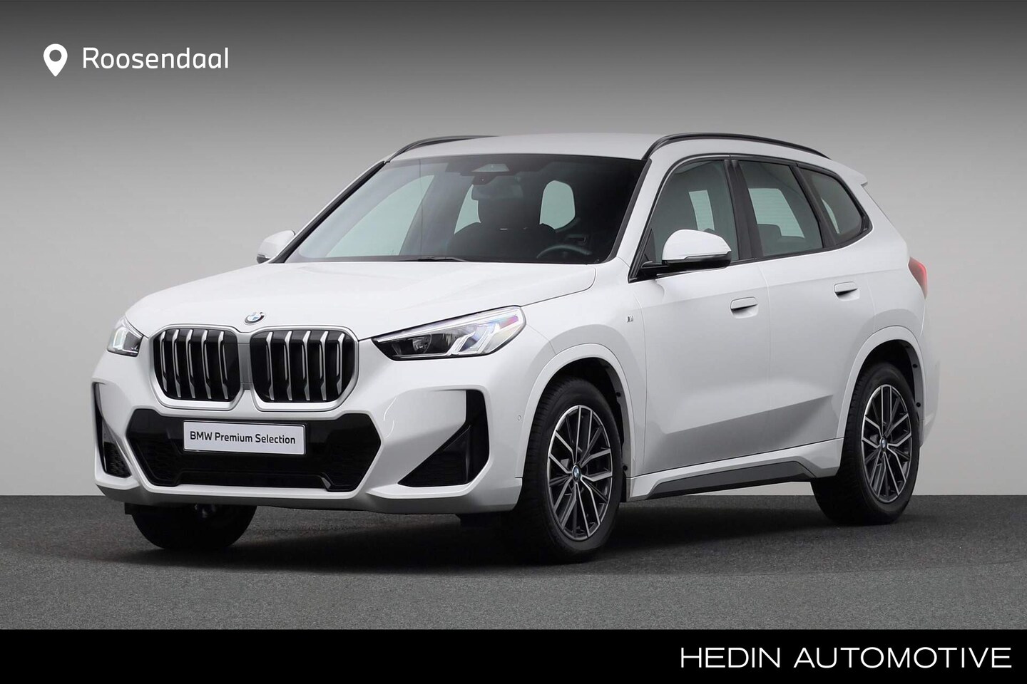 BMW X1 - sDrive18i M-Sport | Sportstoelen | 18 inch | Camera | Parking Assistant | - AutoWereld.nl