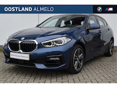 BMW 1-serie - 118i Executive Sport Line Automaat / Sportstoelen / LED / Live Cockpit Professional / Stoe