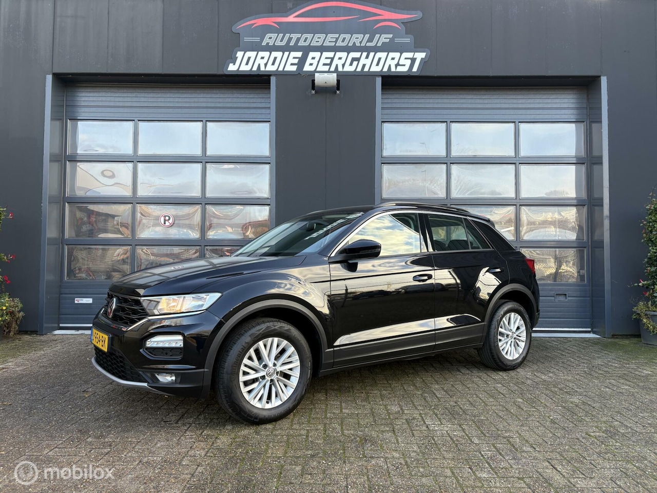 Volkswagen T-Roc - 1.5 TSI Style Automaat! - AutoWereld.nl