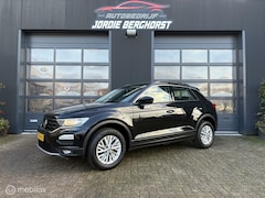 Volkswagen T-Roc - 1.5 TSI Style Automaat