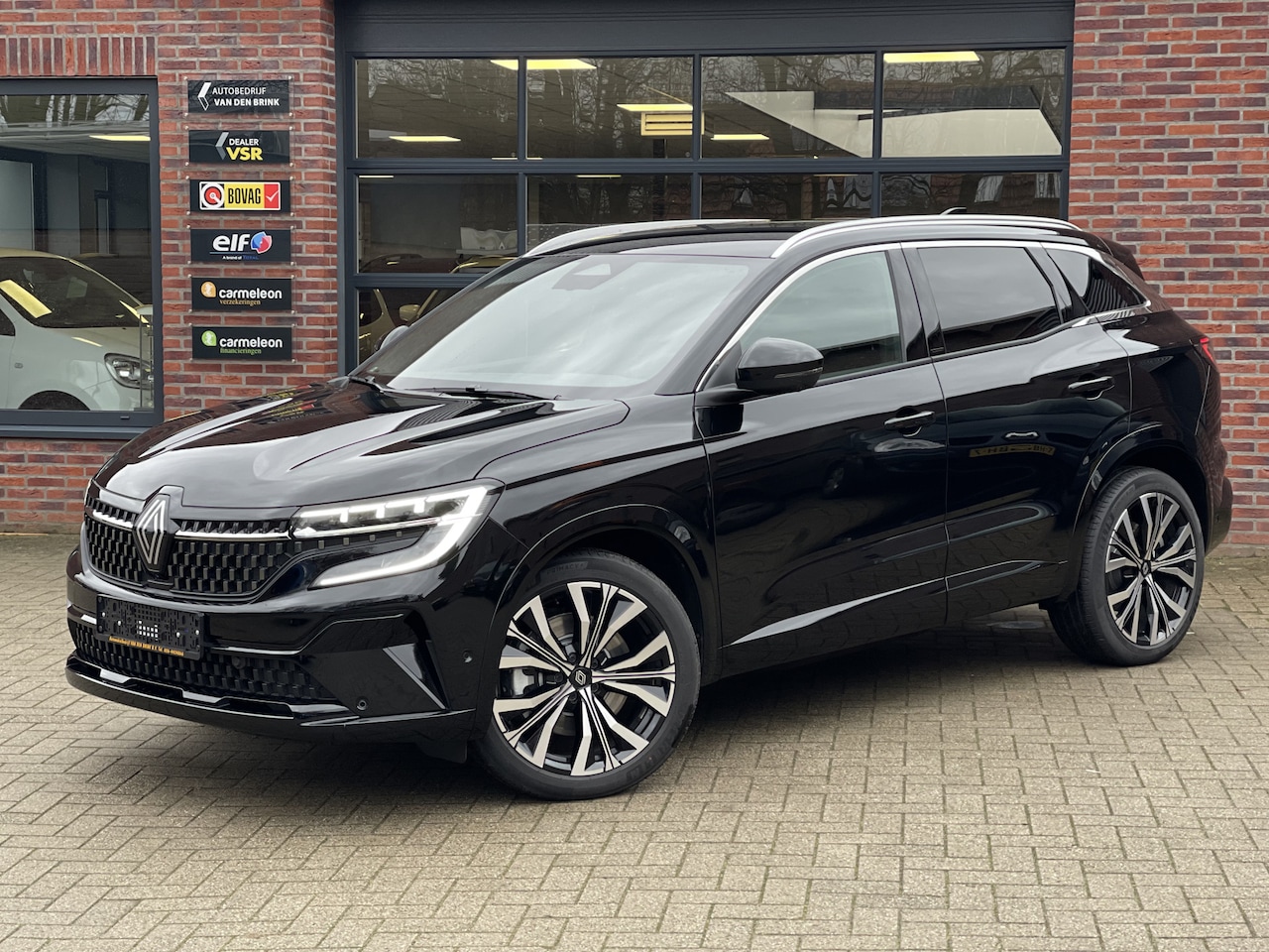 Renault Austral - 1.2 E-Tech Hybrid 200 Iconic | Direct leverbaar | Veel optie's! | - AutoWereld.nl